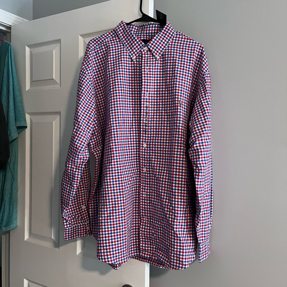 BRAND NEW Mens polo shirt